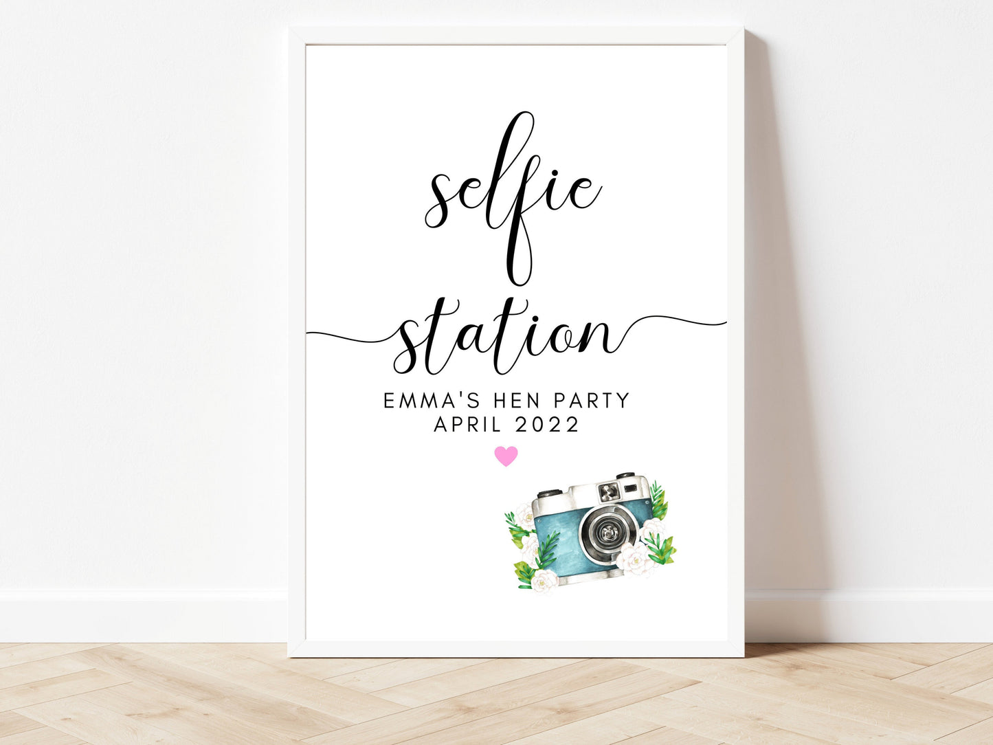 Selfie Party Sign/ Simple Bridal Shower Sign with Heart/ Monochrome Photo Booth Fun Sign/ Bride to Be Party Sign/ Wedding Hen Do Decor