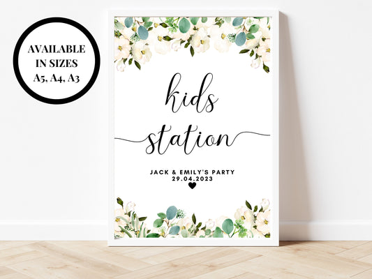 Personalised Kids Activity Sign/ Greenery Floral Wedding Kids Activity Table Sign Party Poster/Eucalyptus Kids Favours Sign for Wedding Sign