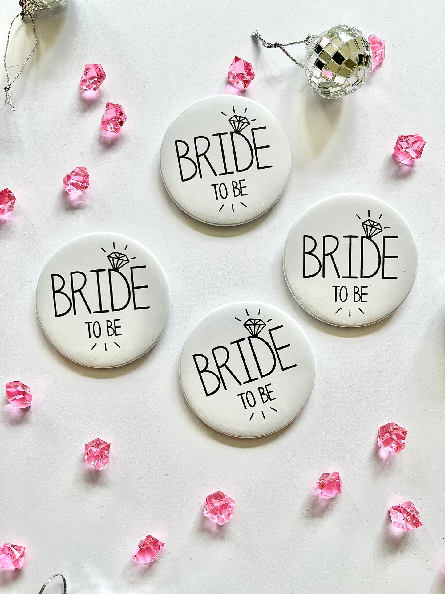 Bride to Be Badge/ Gift for Bride/ Diamond Ring Monochrome Theme Bridal Shower Hen Party Gift Bag Filler/ Party Favour/ Gift Box Wedding Pin