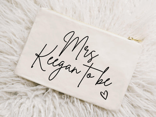 Personalised Mrs to Be Makeup Bag/ Bride to Be/ Wifey to Be Engagement Gift/ New Couple Surname/ Hen Party/ Bride Tribe Cosmetic Bride Squad