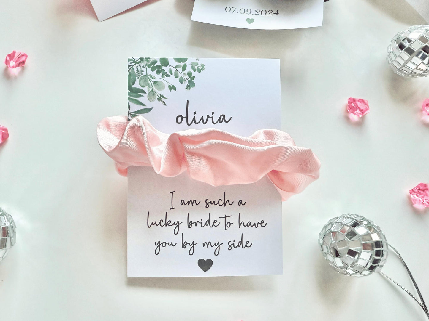 Personalised I am Such a Lucky Bride to Have You by my Side Scrunchie/ Bridal Hair Accessories/ Bride Squad/ Team Bride Hen Party Favours