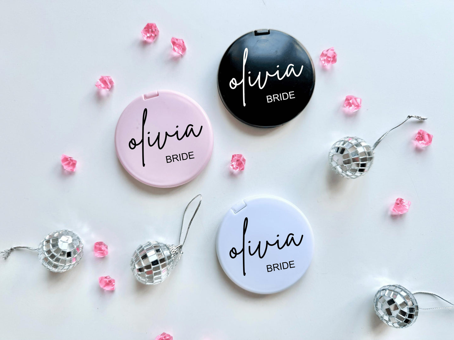 Personalised Bride Compact Mirror/ Bride to Be Hen Party Weekend Pocket Mirror/ Travel Cosmetics Bridal Shower Gift for Her/ Engagement Gift